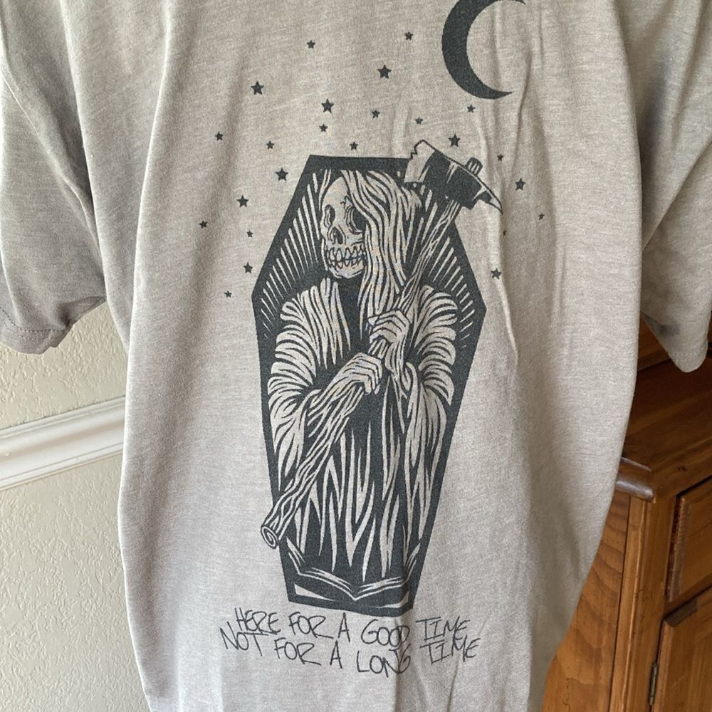 Men’s Short Sleeve Crewneck Graphic Tee Size XL